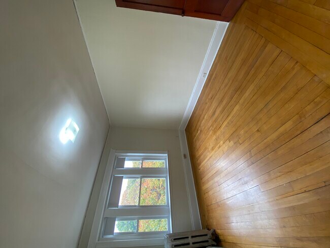 Foto del edificio - 1824 Beacon St