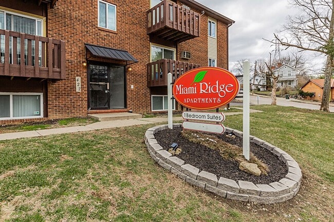 Interior Photo - Miami Ridge Apartments 4