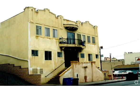 Primary Photo - 546 W 7th St