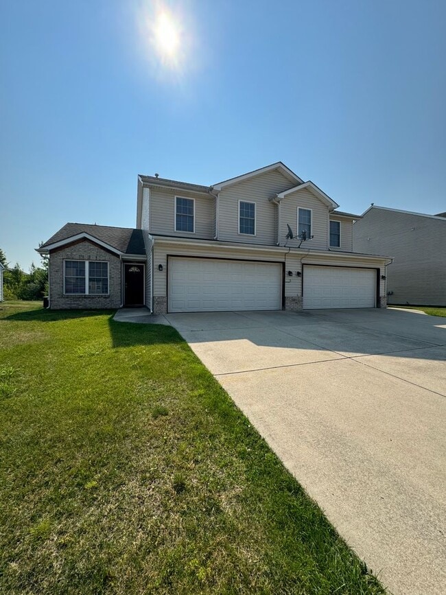 3883-3887 Ledyard - 3883-3887 Ledyard Apartment