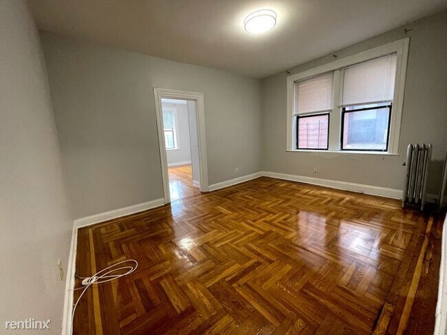 Foto del edificio - 5307 Palisade Ave