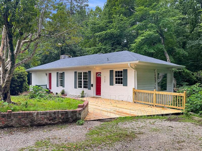 Photo - 712 Powell Street