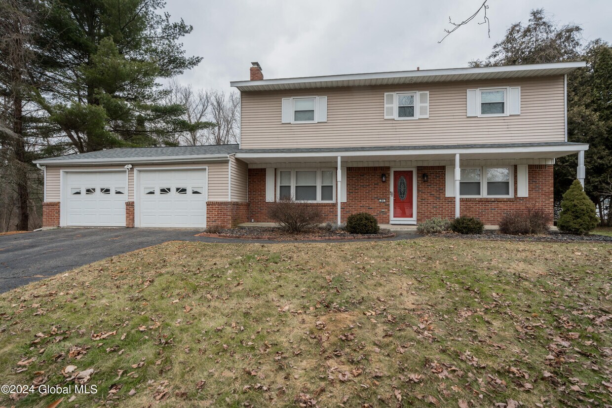 84 Apple Tree Ln, Clifton Park, NY 12065 House Rental in Clifton Park