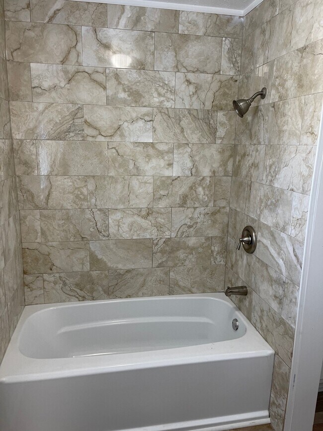 Foto del edificio - 3309 Lancer Dr