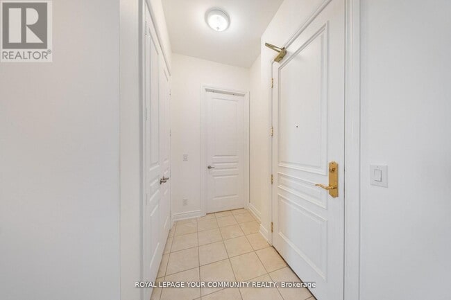 Building Photo - 9245 Jane St