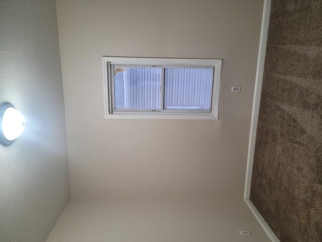 Foto del edificio - 1087 E 64th St