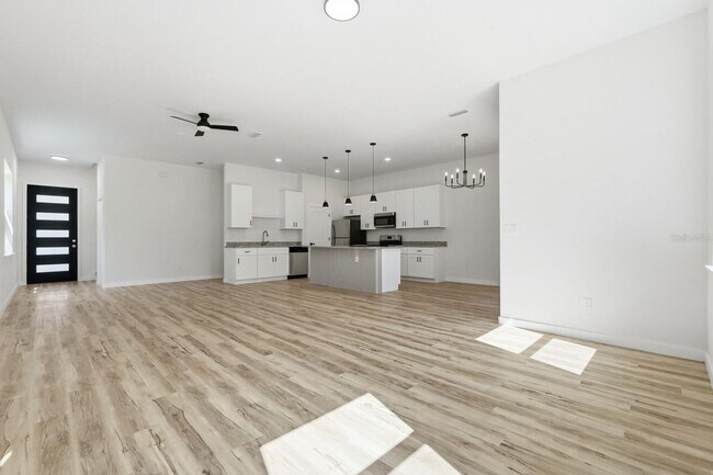 Foto del edificio - Brand New 3 Bed 2.5 Bath Townhouse in Palm Coast