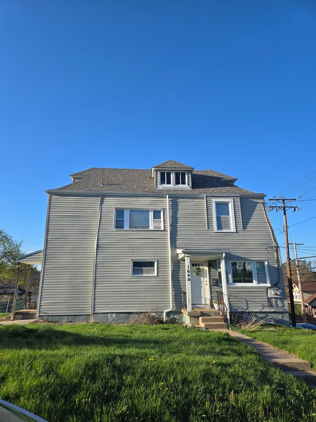 Photo - 1640 Ellsworth Ave Apartment