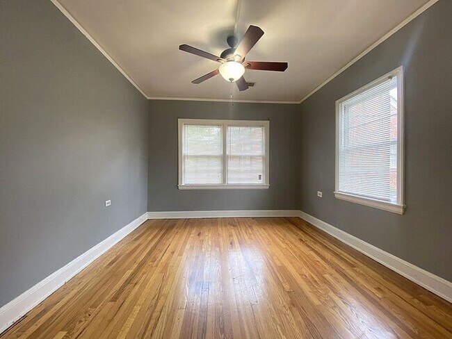 Foto del edificio - Heathwood / Shandon 1 bedroom condo just o...