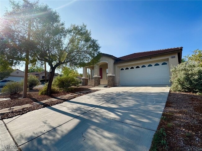 Foto del edificio - 10668 Oak Apple Ave