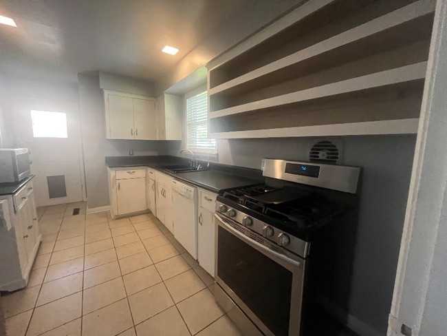 Building Photo - 3811 Idlewild Ave