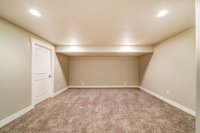 Foto del edificio - 4419 W Glendon Dr