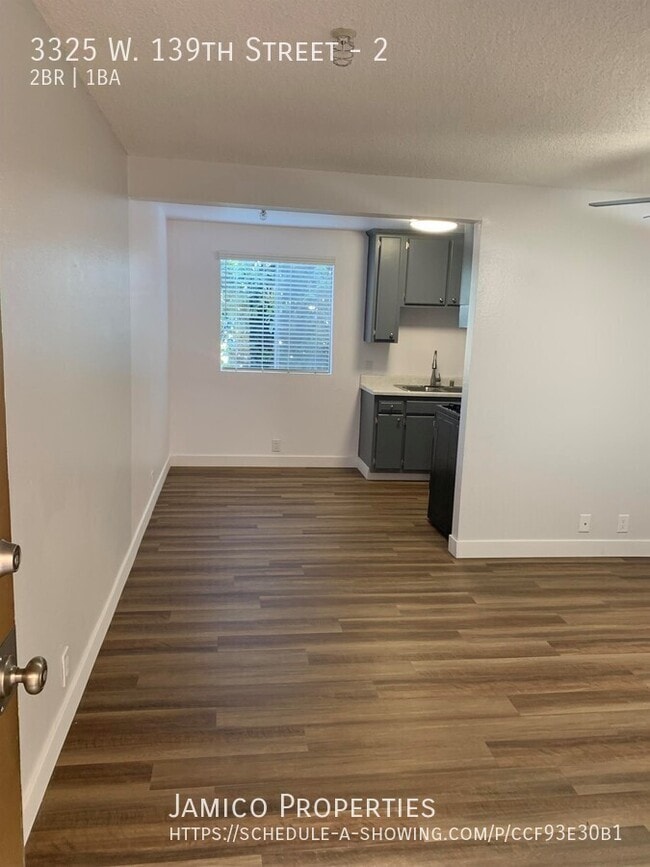 Foto del edificio - 3325 139th St