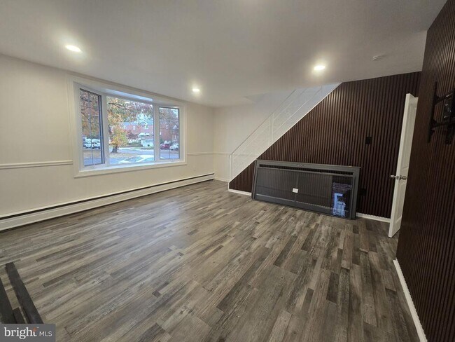 Foto del edificio - 15057 London Rd