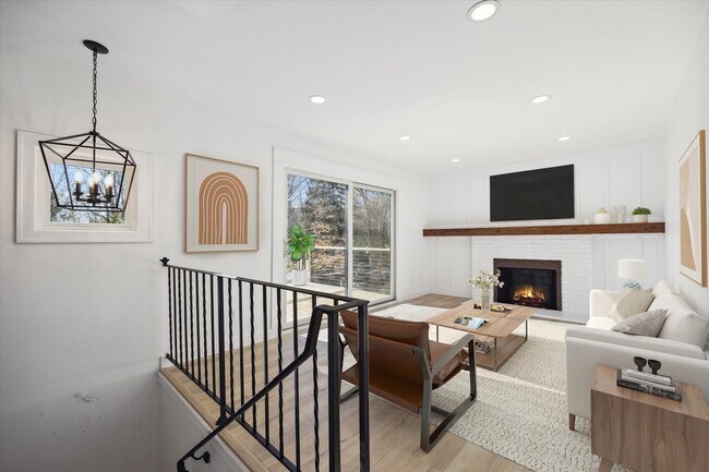 Foto del edificio - 5340 Edsall Rd