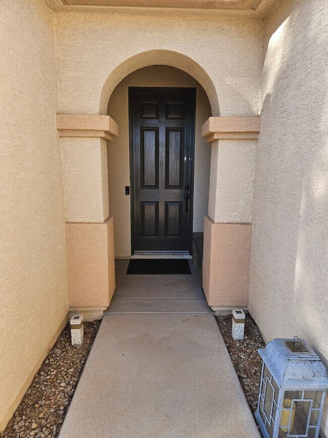 Foto del edificio - Beautiful Upgraded 3 bed/2 bath home avail...