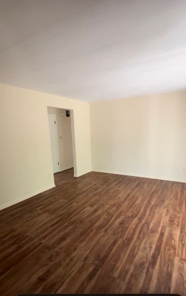 Building Photo - 13058 S Wood St