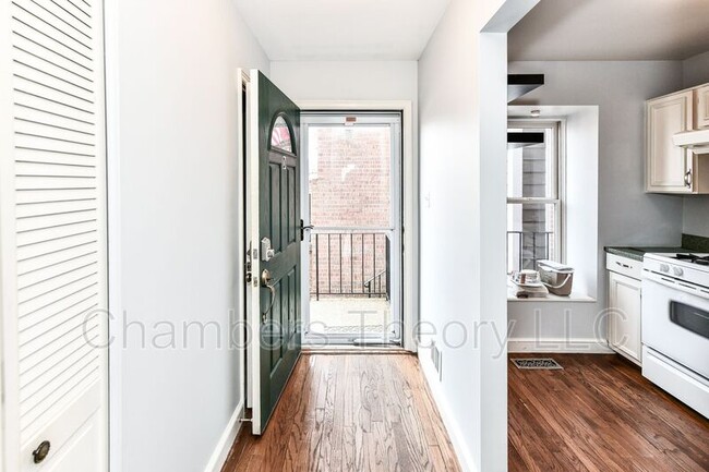 Photo - 306 S Wayne St Apartment