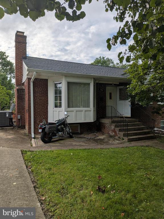Primary Photo - 3440 Payne St