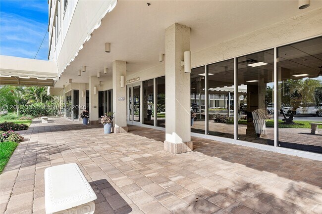 Foto del edificio - 5 Bluebill Ave