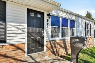 Building Photo - 9625 Theodosia Ave