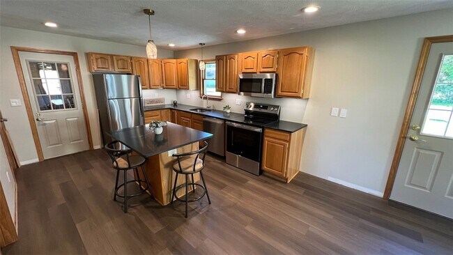 Foto del edificio - 438 Ritchey Blvd