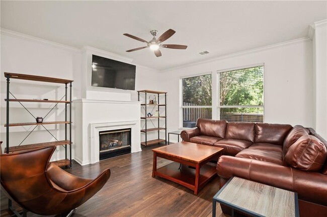 Building Photo - 4620 W William Cannon Dr