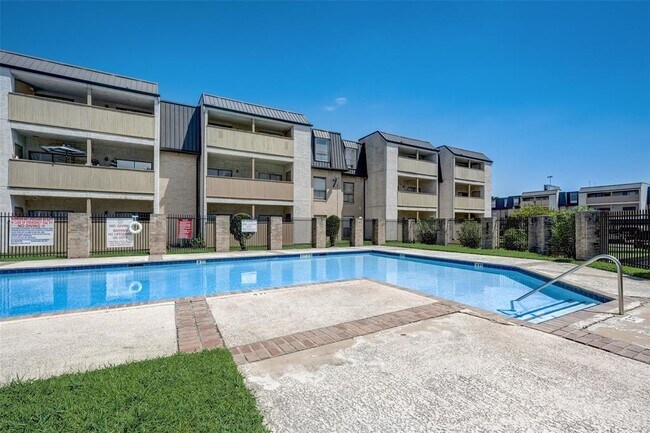 Foto del edificio - 8527 Hearth Dr