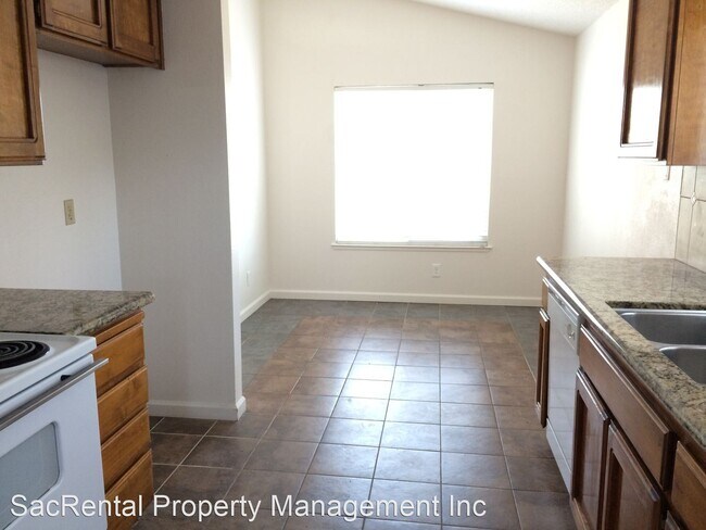 Building Photo - 3 br, 2 bath House - 43 Suntrail Cir