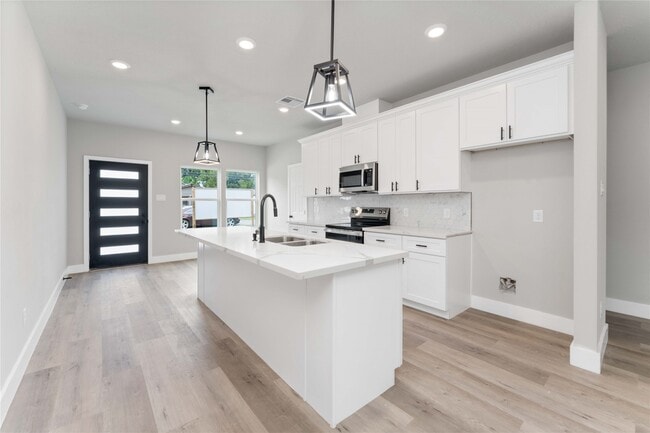 Foto del edificio - 5420 Lynnfield St