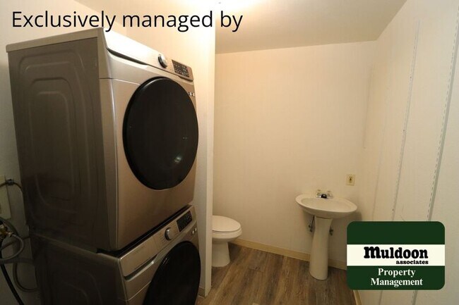 Foto del edificio - 3135 Skyview Ave