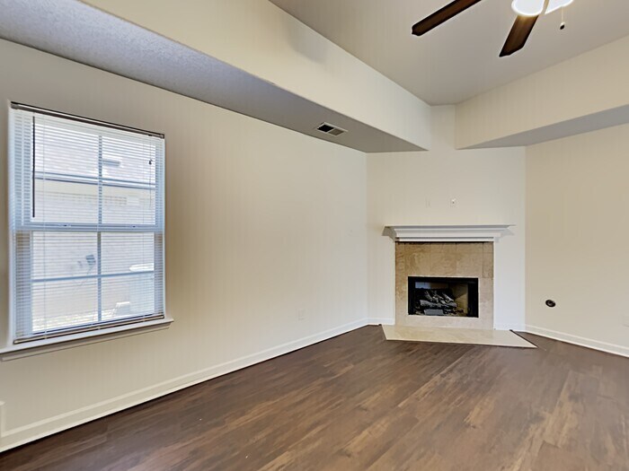 Primary Photo - 7387 Brentridge Dr