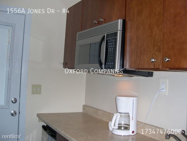 Building Photo - 1556A Jones Dr