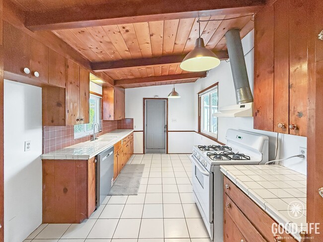 Foto del edificio - Charming El Cajon Home with Spacious Livin...