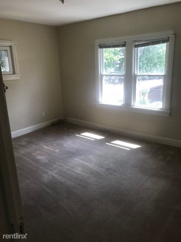 Foto del edificio - 3 br, 1 bath House - 2121 Mars Ave 2 Unit 2