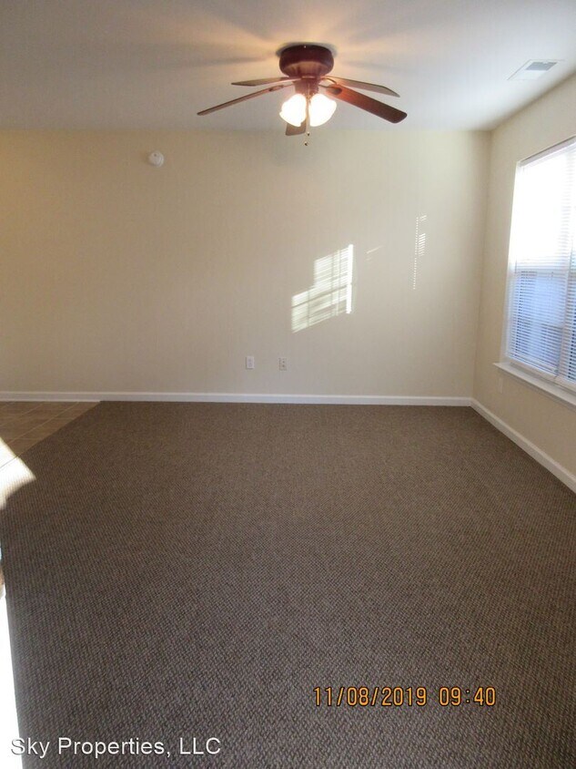 Primary Photo - 1755 Galbraith Rd