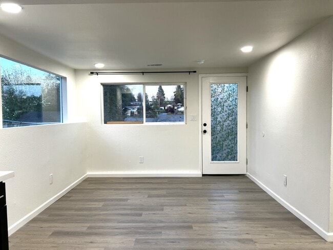 Building Photo - 32902 26th Pl SW