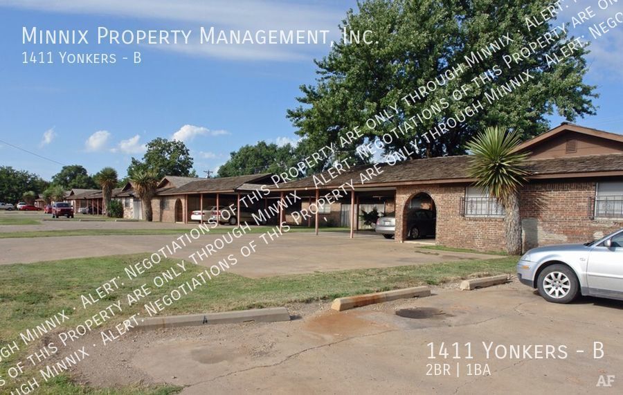 1411 Yonkers St Unit B, Plainview, TX 79072 Room for Rent in