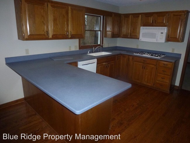 Building Photo - 1705 Colonial Ridge Rd