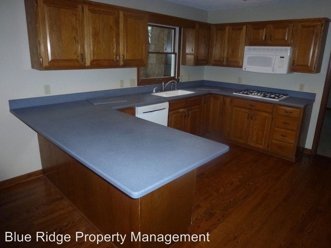 Foto del edificio - 1705 Colonial Ridge Rd