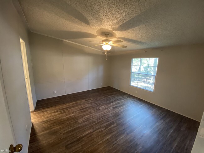 Building Photo - 3 br, 2 bath Mobile Home - 284 Pecan Grove...