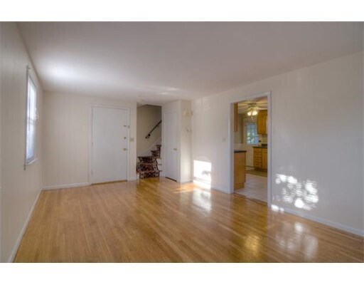 Building Photo - 39 Elmwood Park