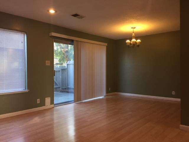 Foto del edificio - 4534 Caraway Ct