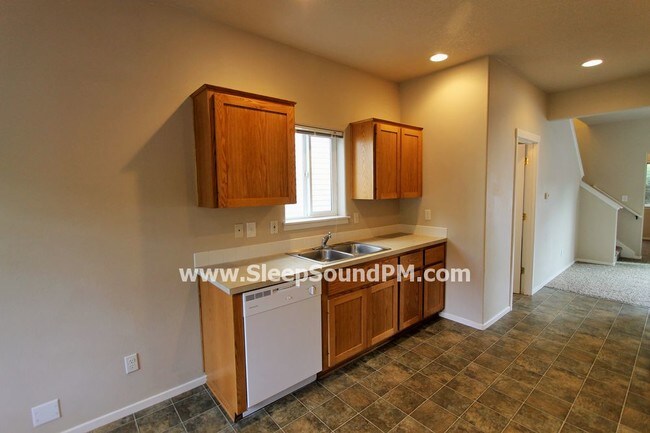 Building Photo - 5832 Glen Echo Ave