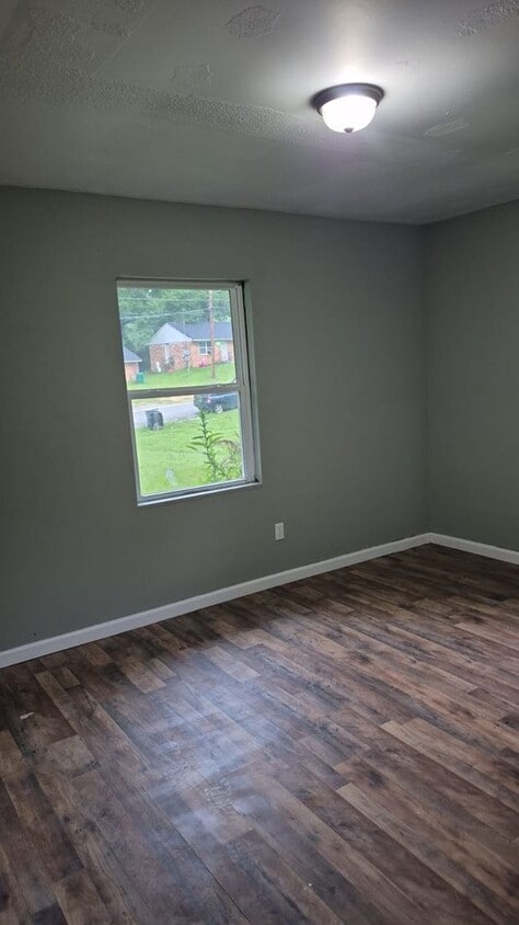 Building Photo - 311 W Thomas Ct