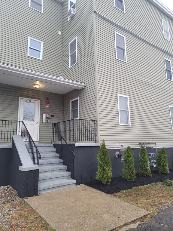 53 Thorndike St Unit 3, Revere, MA 02151 Room for Rent in Revere, MA