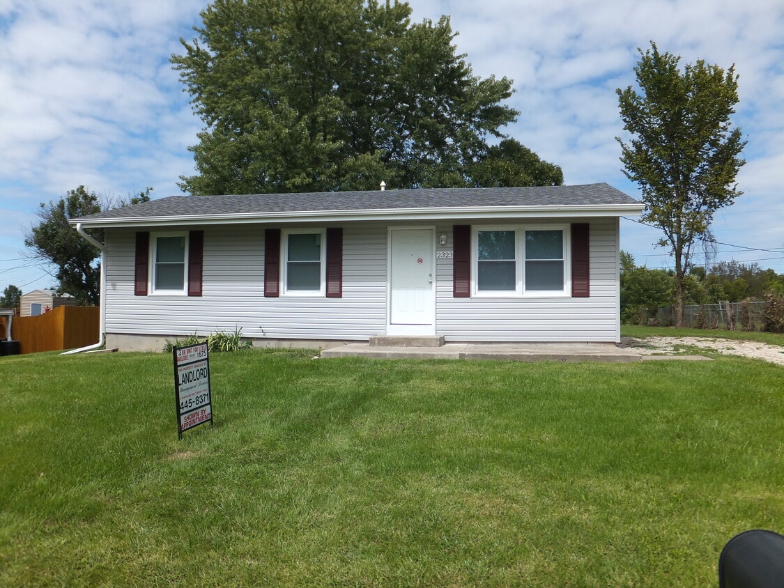 En Bearfield Sub, en el condado, extremo sur de Bearfield Road - 2323 E Bearfield Subdivision