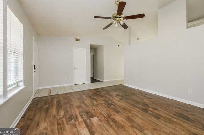 Foto del edificio - 10306 Wisteria Ln