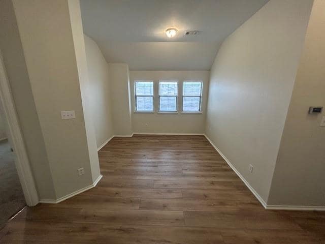Building Photo - 432 Twin Knoll Dr