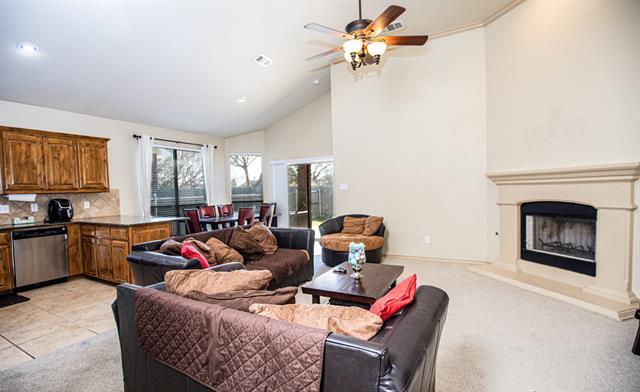 Building Photo - 2512 Priscella Dr